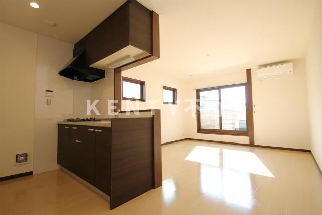 その他　リビング　１２．８帖