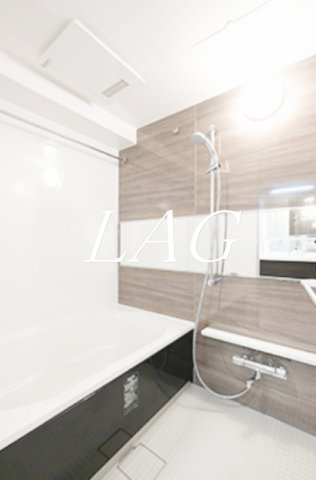 バス・シャワールーム　お風呂です。