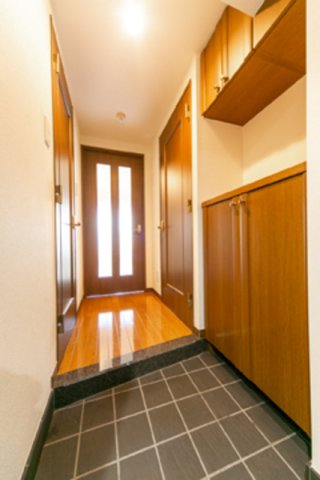 玄関　※写真は同タイプ住戸です。