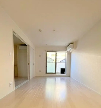 居室・リビング　別部屋の画像を使用しております。