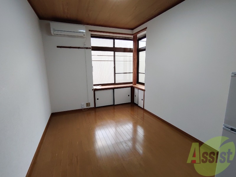 居室・リビング　こちら生活のメインとなる洋室になります。