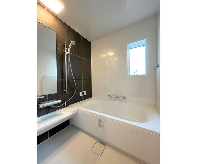 バス・シャワールーム　落ち着いた空間のお風呂です