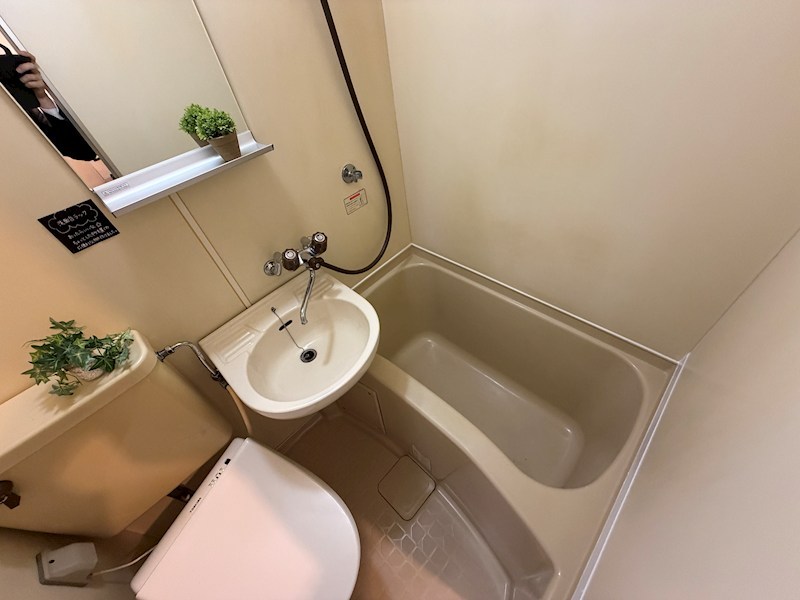 バス・シャワールーム