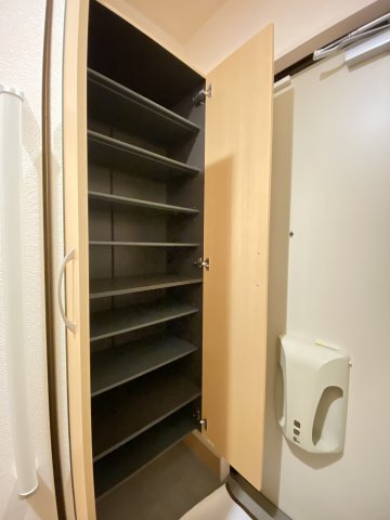 収納　シューズボックス