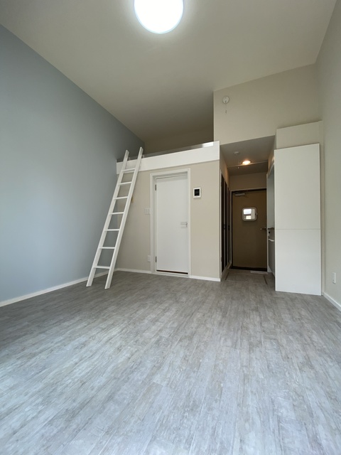 居室・リビング　天井高くて解放感〇