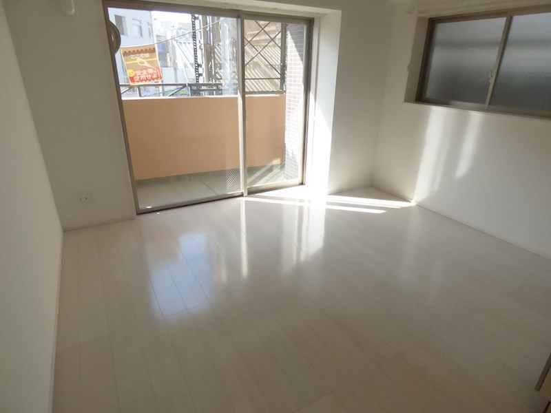 居室・リビング　※同物件別部屋参考写真