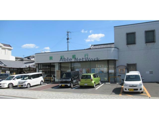 銀行　親和銀行多良見支店（銀行）まで482m