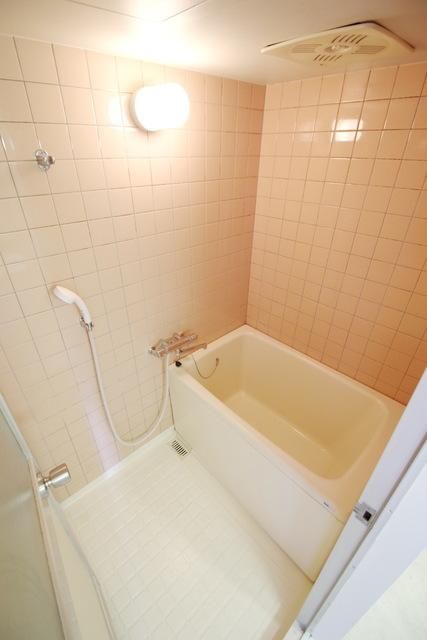バス・シャワールーム　★お部屋探しはタウンハウジング稲田堤店まで★
