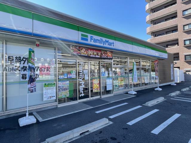 コンビニ　ファミリーマート日進栄二丁目店（コンビニ）まで468m