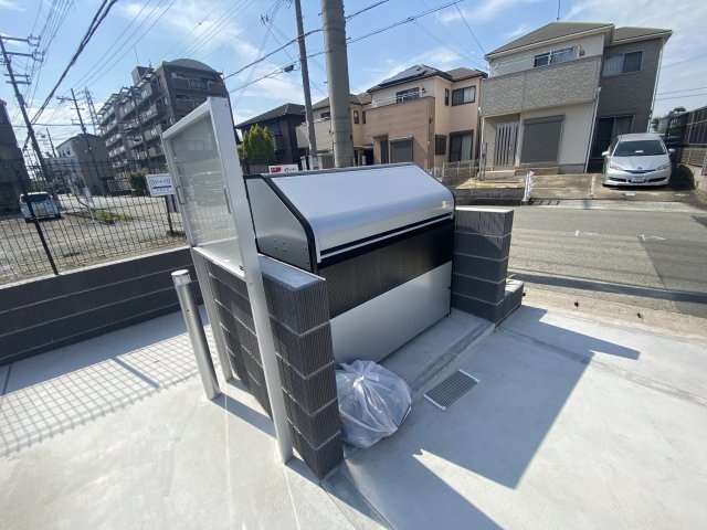 その他　ゴミ捨て場（その他）まで10m
