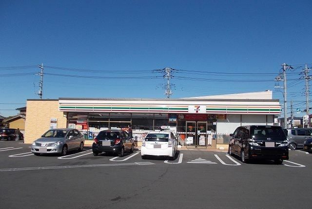 コンビニ　セブンイレブン三島安久店（コンビニ）まで700m