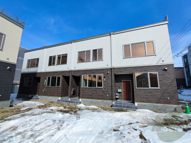 建物外観　札幌市中央区南６条西「Ｔａｓｓｏ医大南Ａ棟」