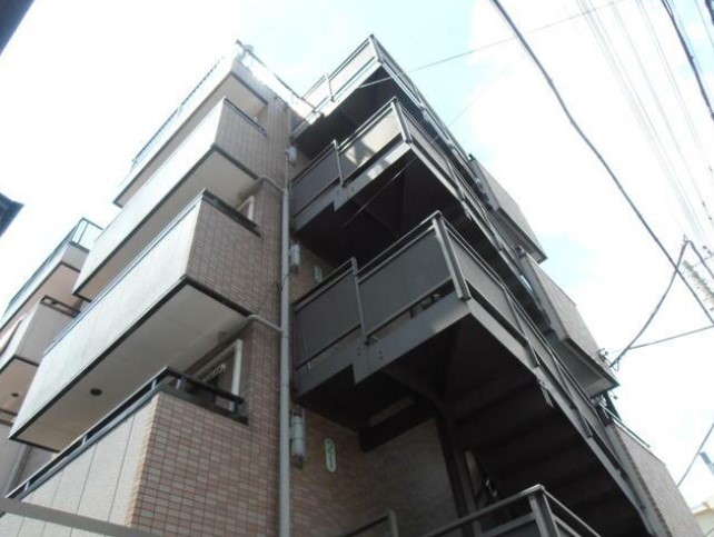 建物外観　閑静な住宅街☆角部屋・二面採光・2階以上☆