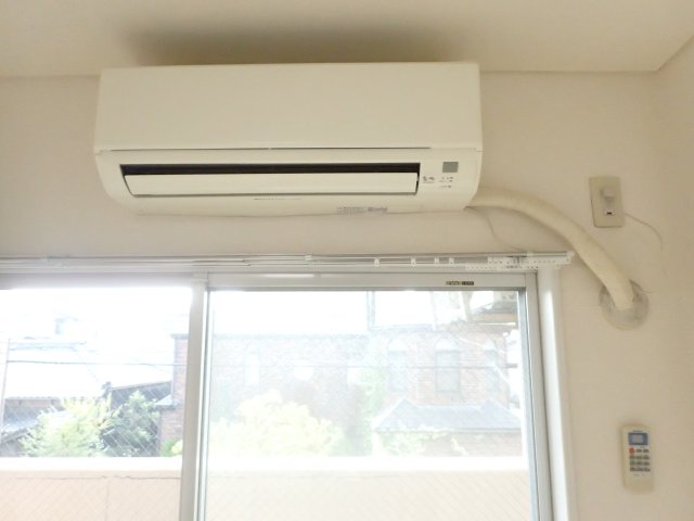 その他設備　エアコン ※この写真は同タイプ別室のものです