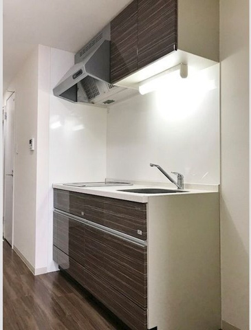 キッチン　※写真は同じマンションの違う部屋のものになります。