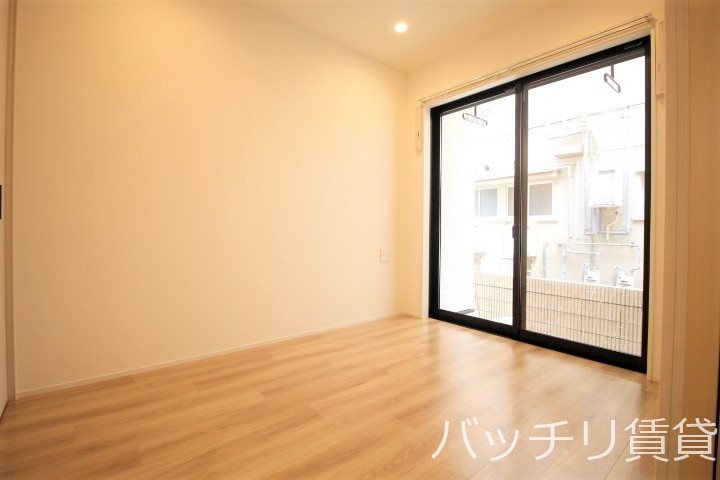 バルコニー　別号室の画像。現況を優先します。