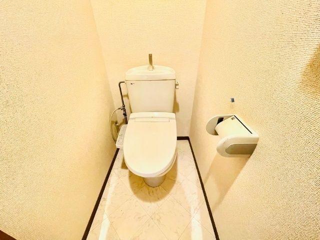 トイレ　写真は他号室です。