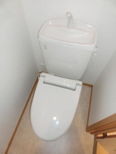 トイレ　トイレ