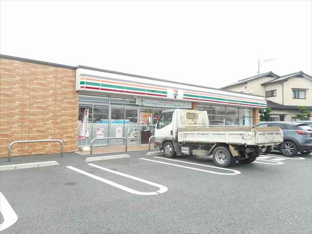 コンビニ　セブン－イレブン熊本出仲間７丁目店（コンビニ）まで1116m