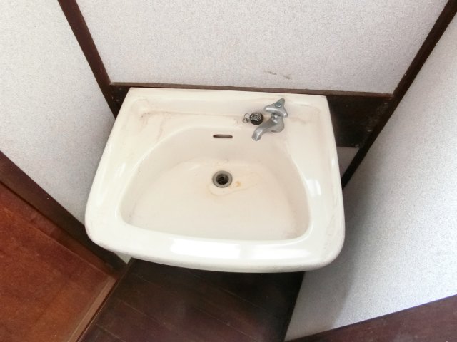 洗面設備　お掃除も簡単な洗面台♪