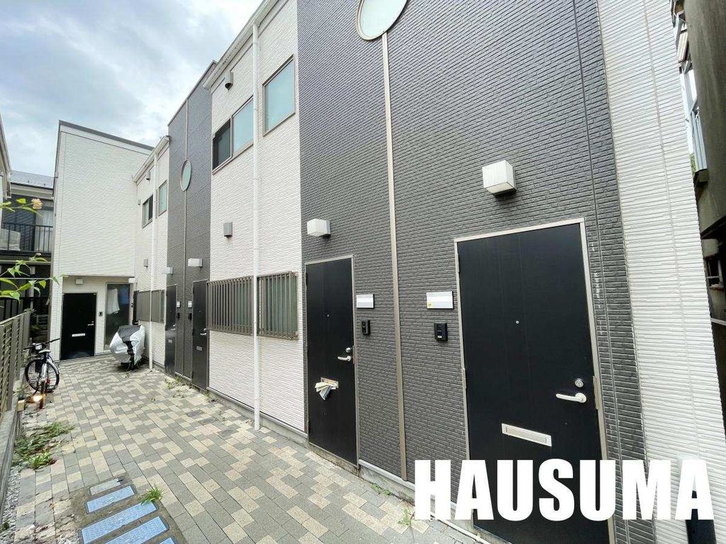 建物外観　エントランス