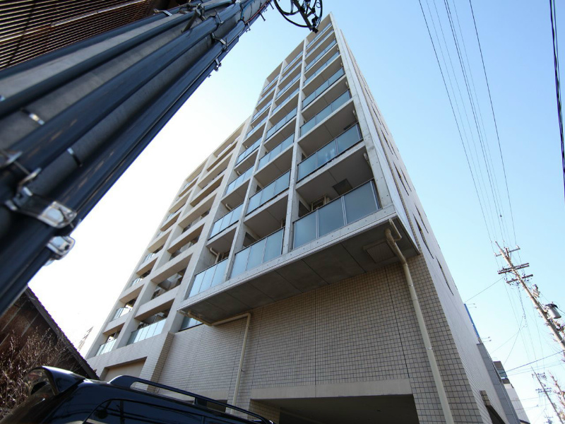 建物外観　外観　オートロック付　防犯カメラ付　宅配BOX付