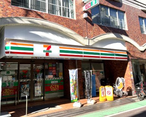 コンビニ　セブンイレブン 新宿曙橋通り店（コンビニ）まで81m