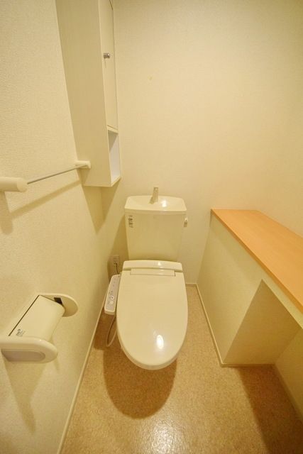 トイレ　ウォシュレット付き☆