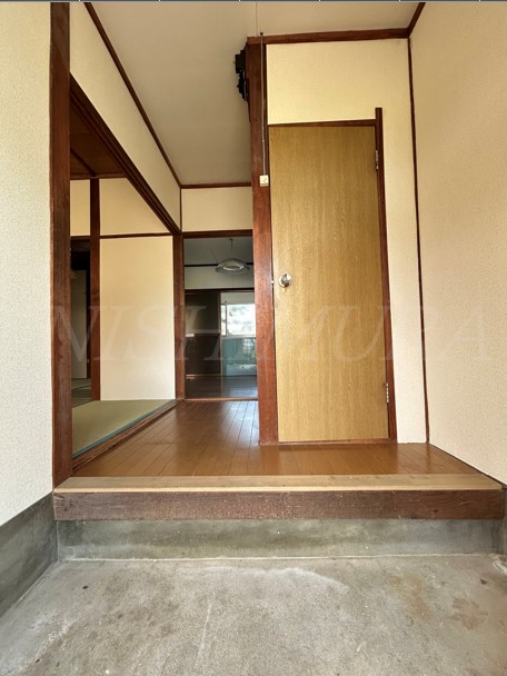 玄関　※現在改装中