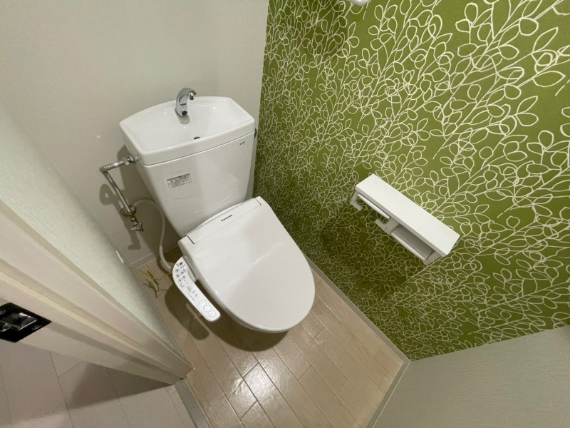 トイレ　こちらはトイレです。清潔感があり、安心して使用できます。