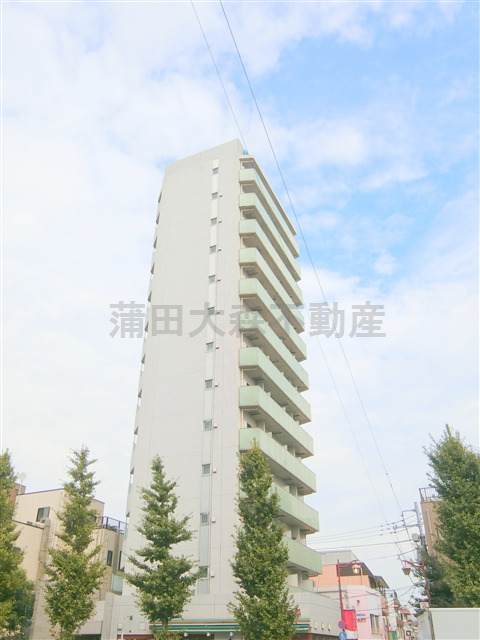 建物外観　2011年1月築　RC鉄筋コンクリート造地上13階建て1R