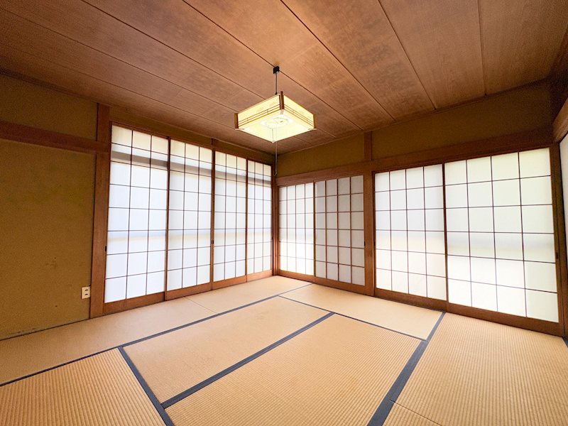 その他部屋・スペース　1階8帖和室