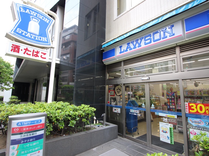 コンビニ　ローソン（コンビニ）まで370m