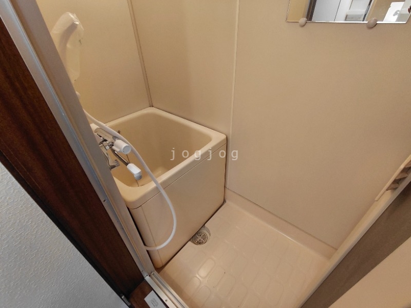 バス・シャワールーム　お掃除しやすいお風呂です