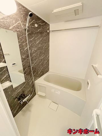 バス・シャワールーム　写真は別のお部屋です。（現況を優先してください）