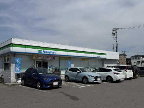 コンビニ　ファミリーマート 豊山和合橋店（コンビニ）まで518m
