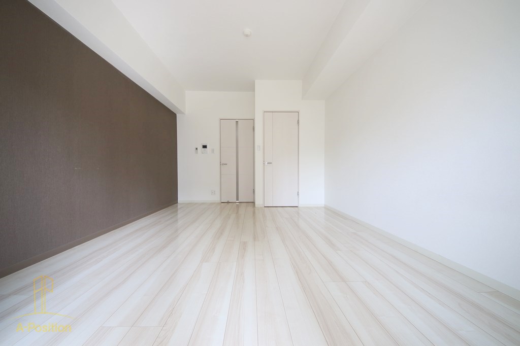 1K Mansion in Chuo-ku, Osaka — photo 3 of 3