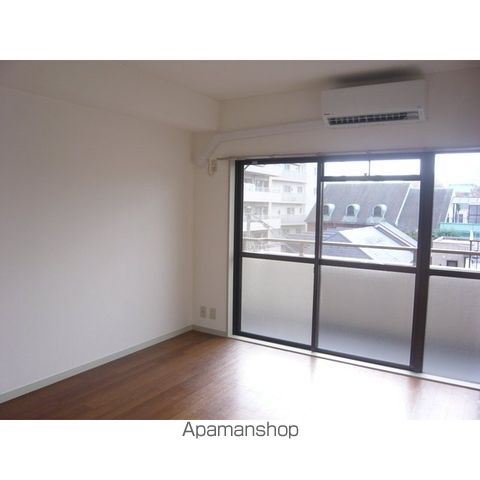 プラージュ高田馬場の居間写真