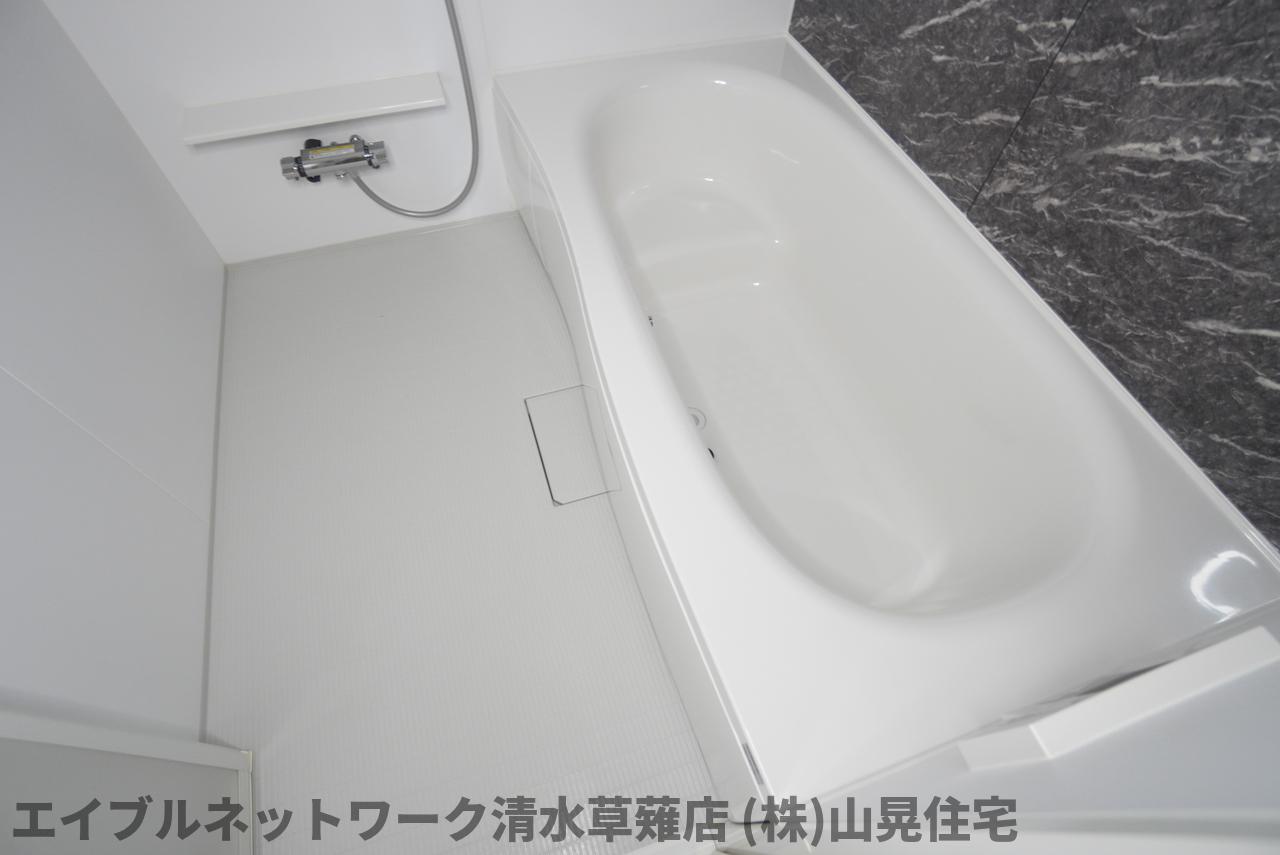 バス・シャワールーム　ゆったり過ごせるお風呂です