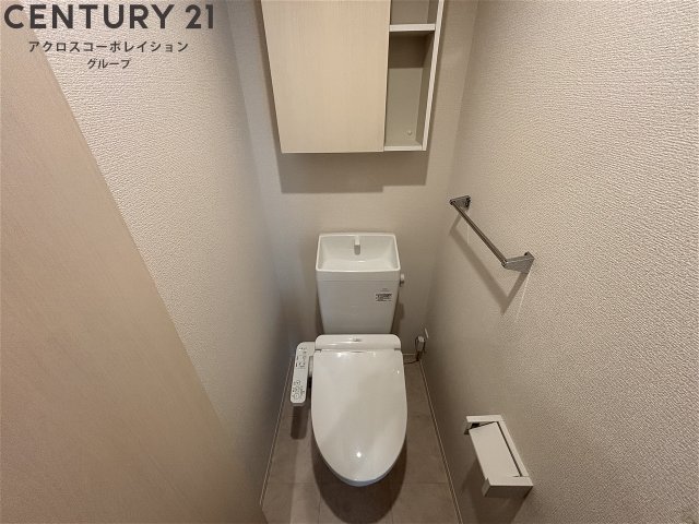 トイレ　温水洗浄便座機能付き♪