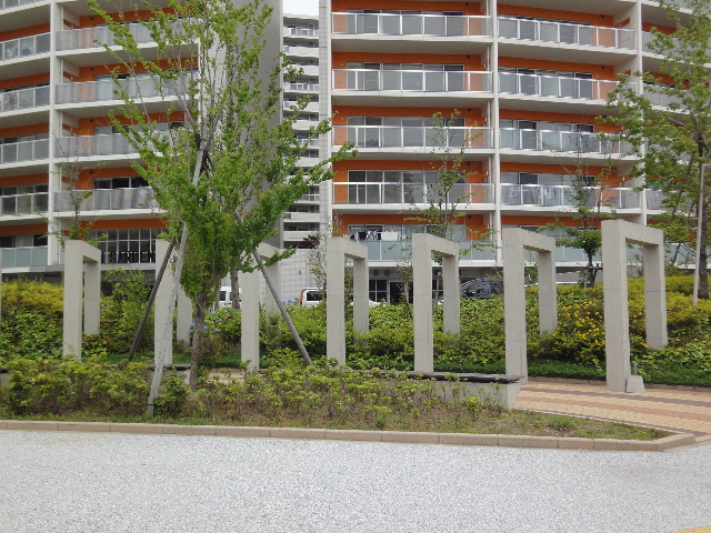 建物外観　在住スタッフがご案内致します♪