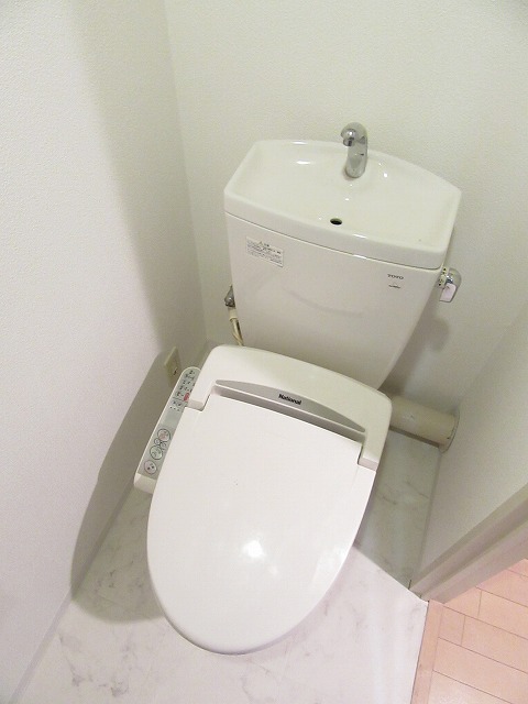 トイレ　※室内は現況を優先します