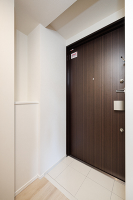 玄関　※写真は同タイプ住戸です。