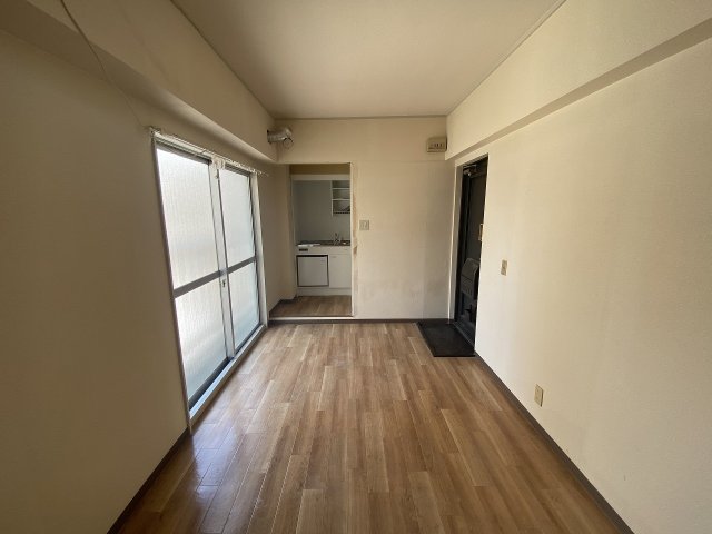 居室・リビング　写真は同マンションの他のお部屋のものです