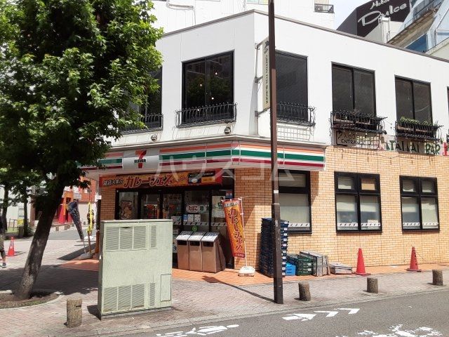 コンビニ　セブン-イレブン 北区王子１丁目北店（コンビニ）まで409m