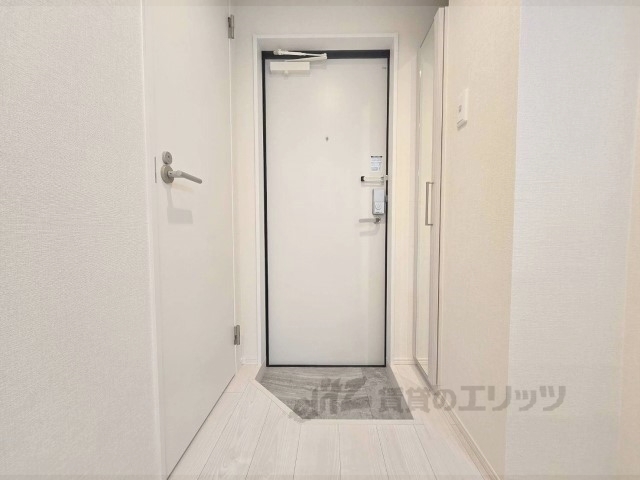 サンテラス二条の玄関写真
