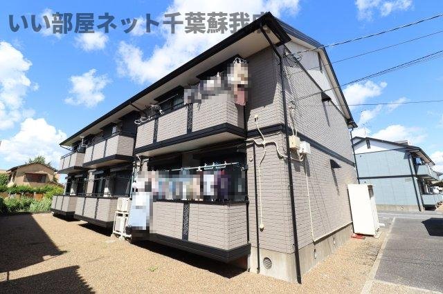 建物外観　落ち着いた雰囲気の外観です