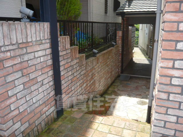 近鉄奈良線 生駒駅 徒歩5分 5階建 築31年の外観写真