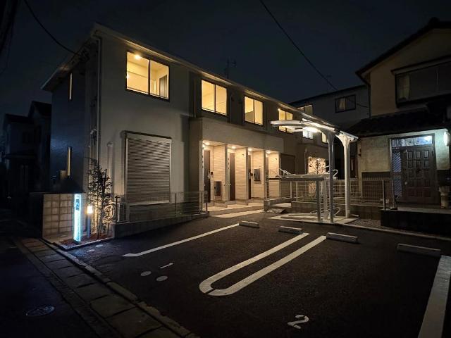 建物外観　外観写真（夜）