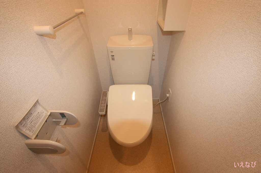 ＪＲ福塩線 神辺駅 徒歩10分 2階建 築10年のトイレ写真